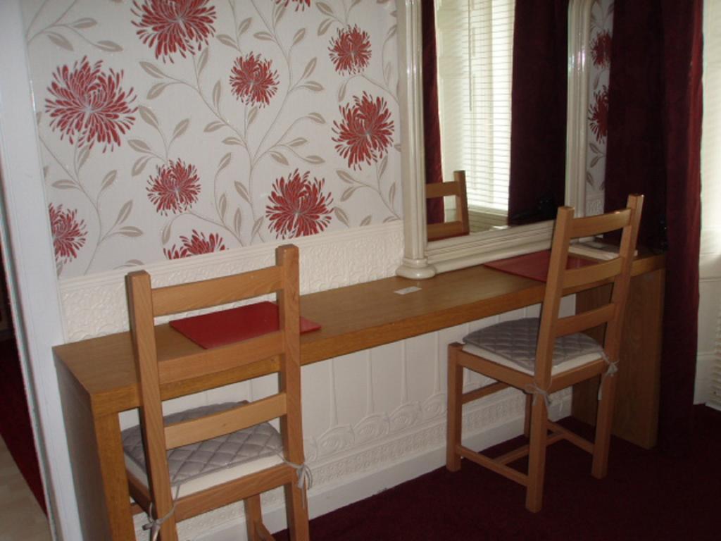Nethermains House Kilwinning Szoba fotó